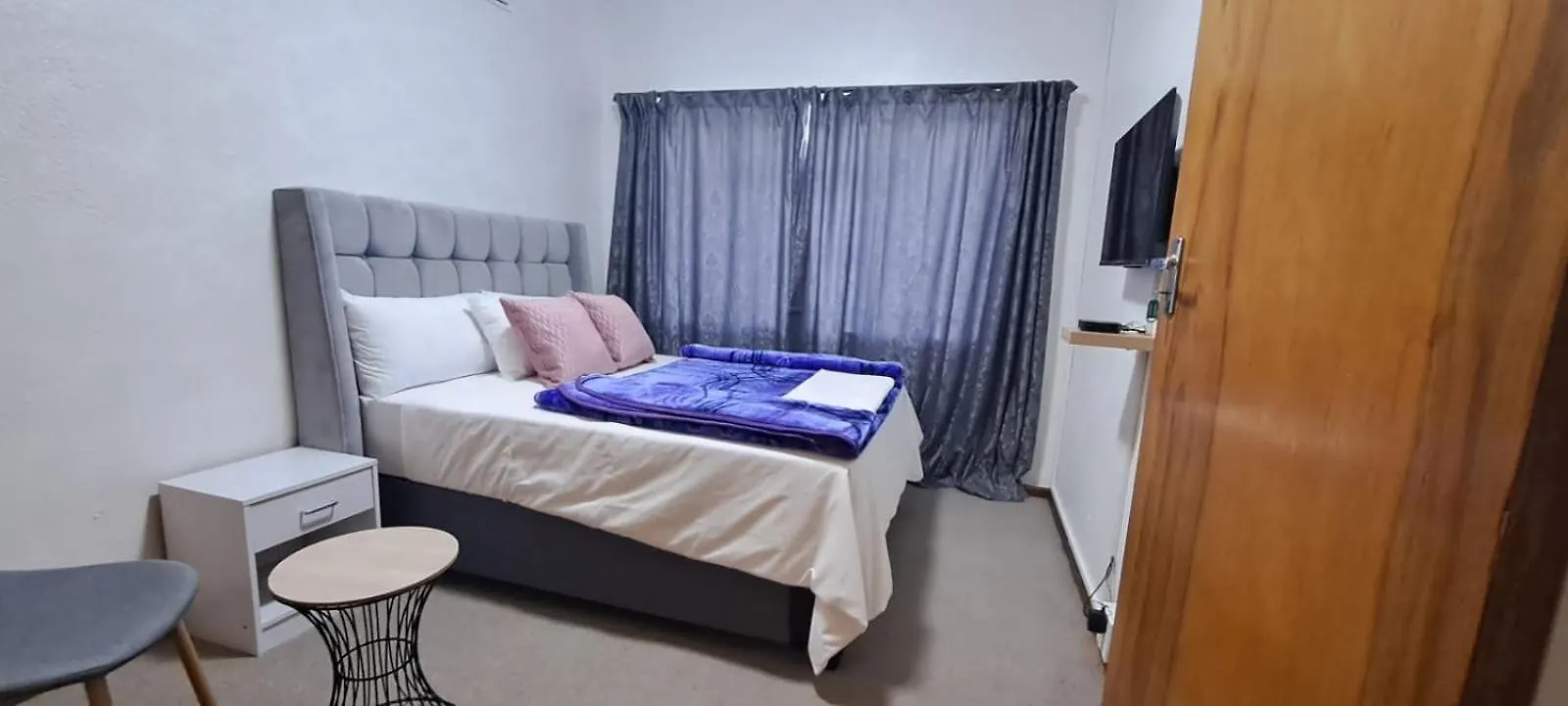 ゲストハウス Twinex Accommodation Parow ケープタウン