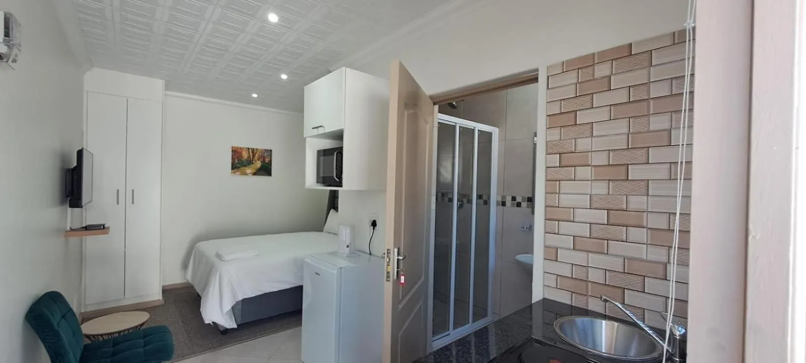 Twinex Accommodation Parow ケープタウン