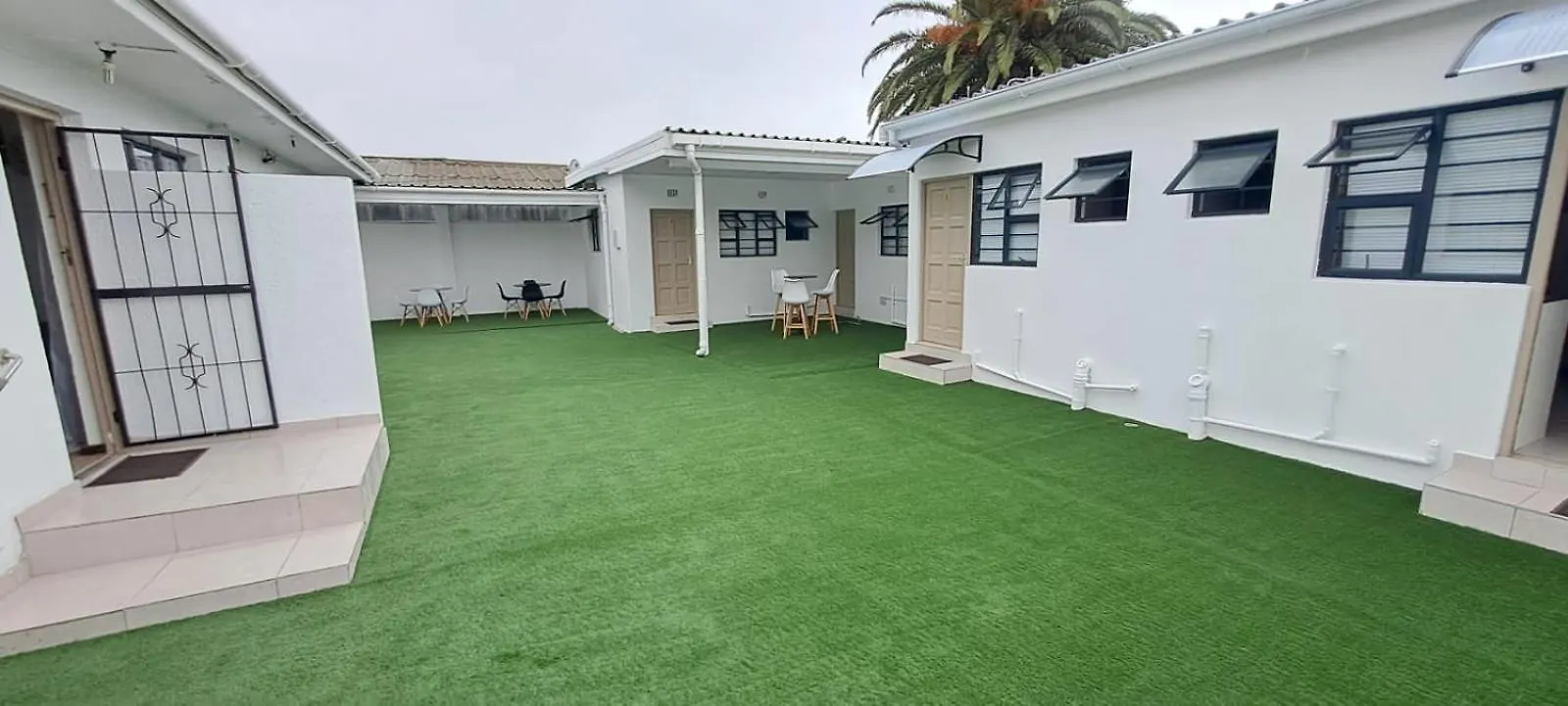 Twinex Accommodation Parow ケープタウン 0*,